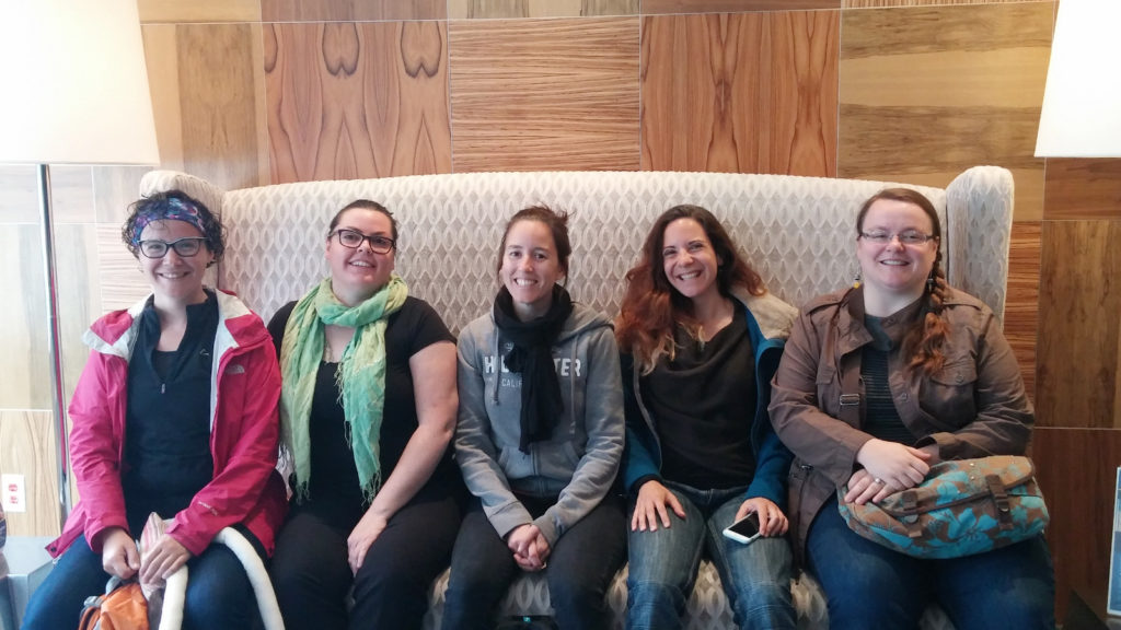 Les 5 blogueuses : Pascale, Anne, Claudia, Corinne et moi (Jennifer) - Photo : Tourisme Abitibi-Témiscamingue